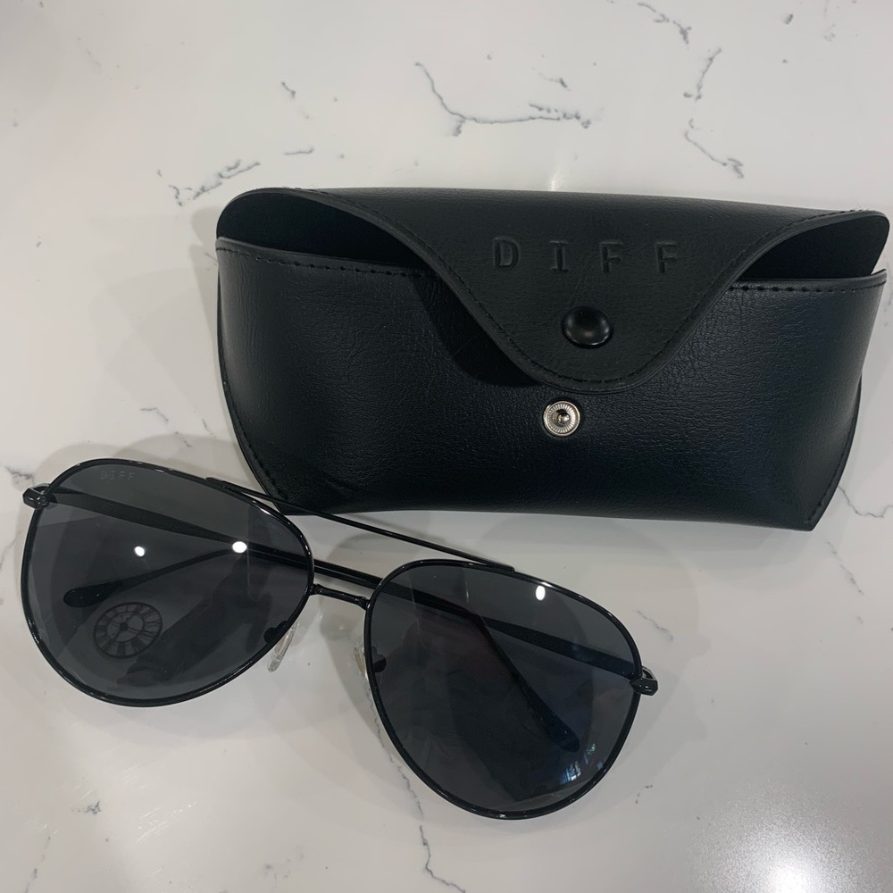 Brand New DIFF sunglasses